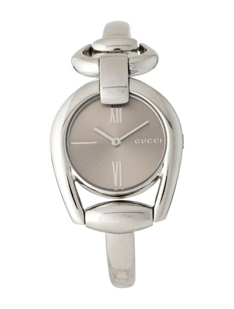gucci horse bit watch